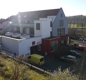 Referenz-Bauprojekt-kombiniertes-Geschäftsgebäude-Huenfeld3-komprimiert (2)